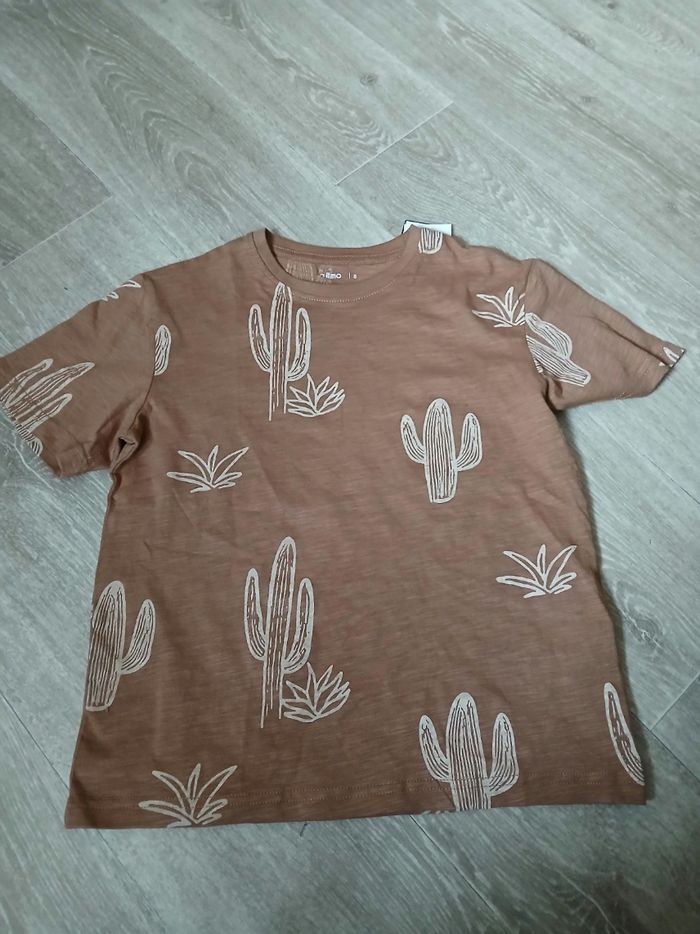 Lot de 2 tee shirts neufs 8 ans garçon - photo numéro 3