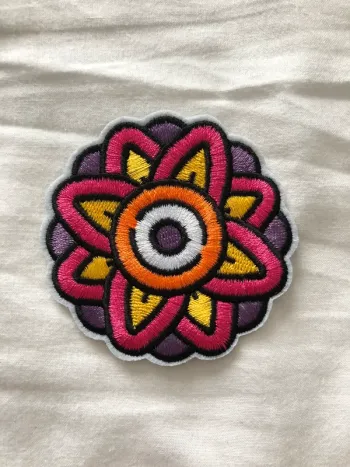 Ecusson patch brodé fleur 🌺 neuf