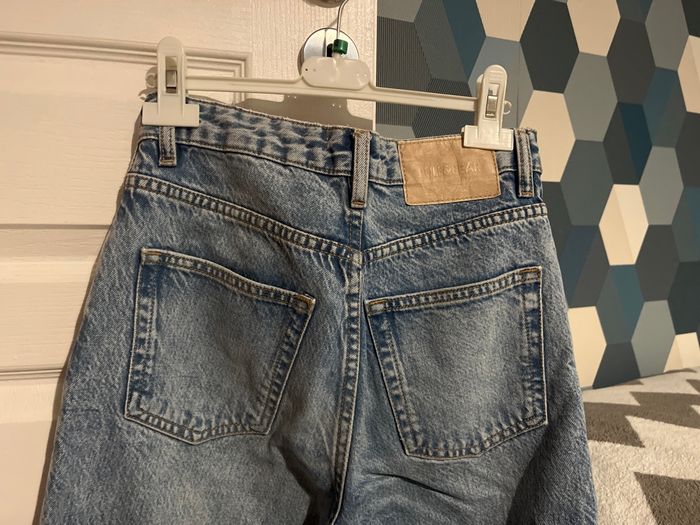 Jean bleu pull&bear - photo numéro 4