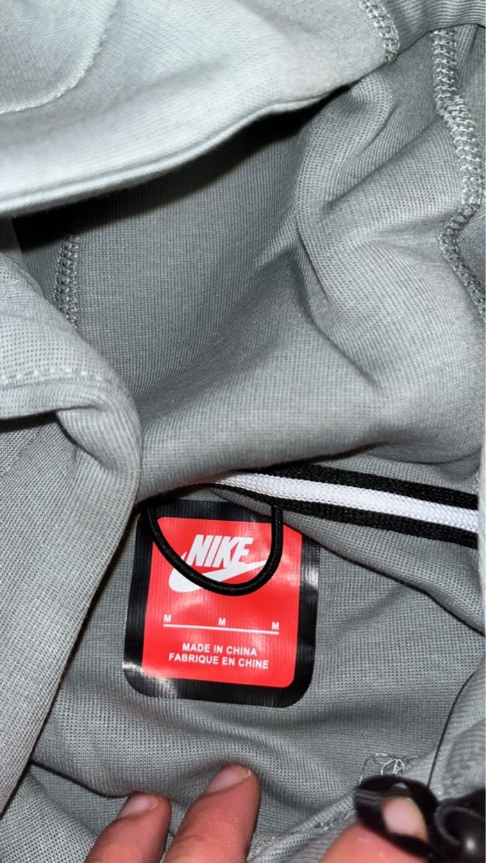 Sweat Nike Tech - photo numéro 2