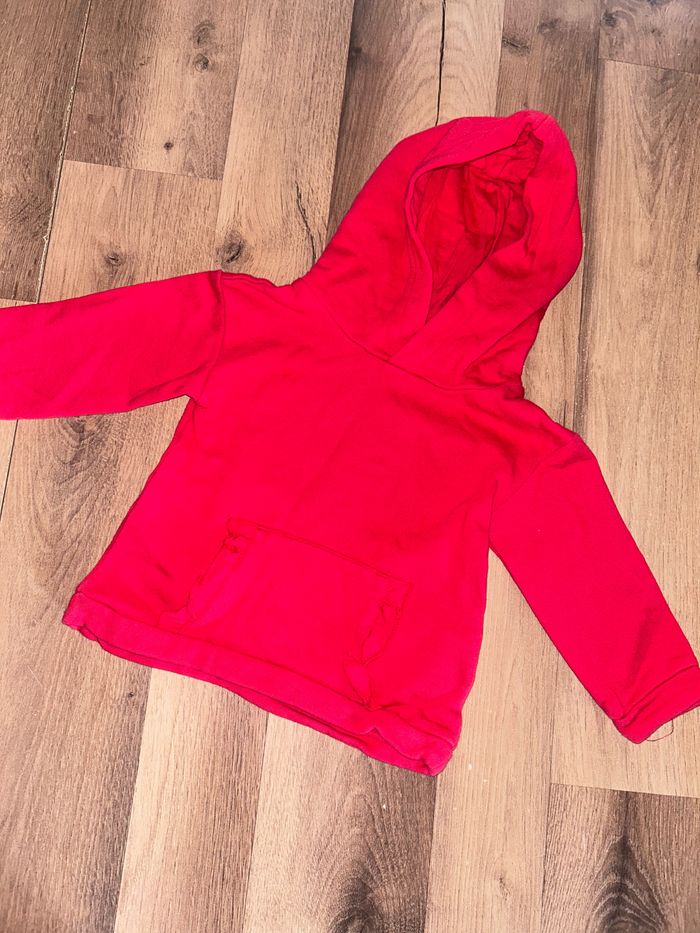 Pull rouge