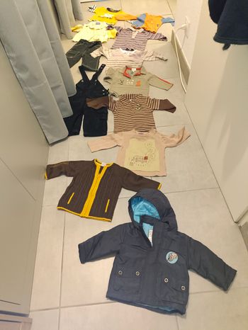 Lot de vêtements bébé, taille 12 mois