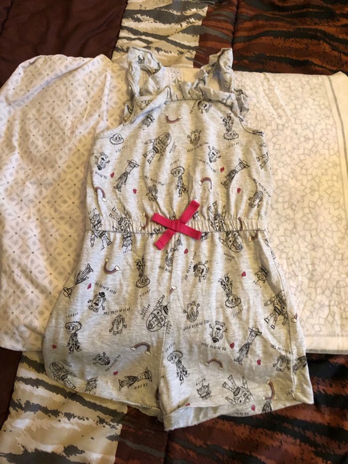 Combinaison short 18/24 mois toy story