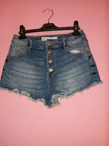 Short jeans