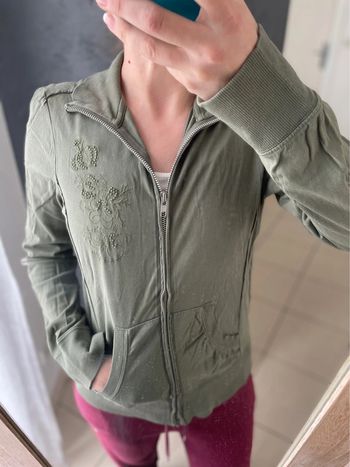 Gilet kaki esprit femme