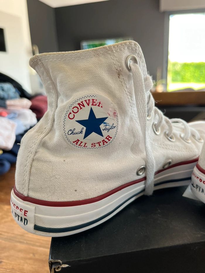 Converses blanches - photo numéro 4