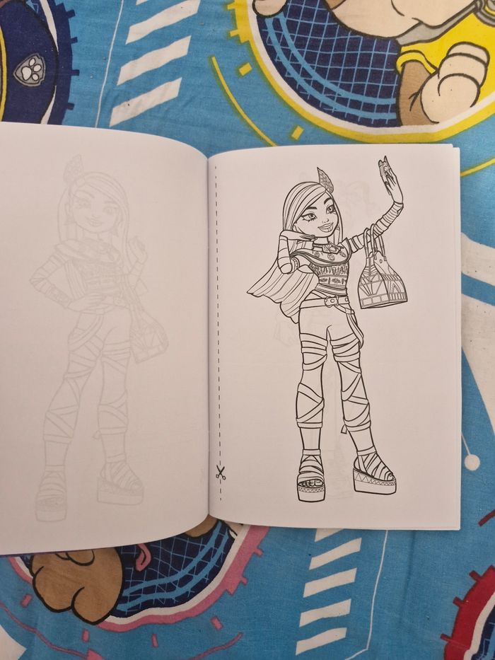 Fashion design monster High comme neuf - photo numéro 5