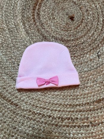 Bonnet bébé rose à noeud