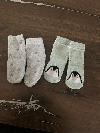 2 paires de chaussettes antidérapantes
