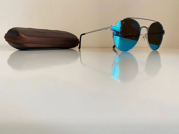 Lunette de soleil miroité en bleu UV protection catégorie 3 - photo numéro 3
