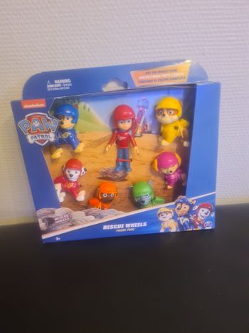 Lot de 7 personnages pat patrouille NEUF