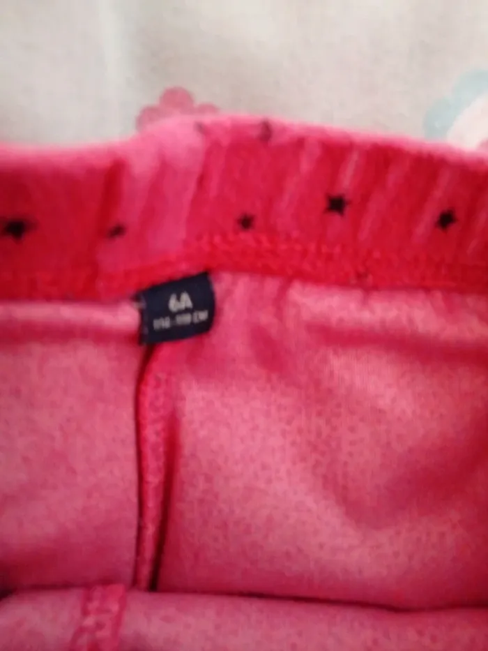 Joli pyjama 2 pièces. Kiabi. 6 ans - photo numéro 18