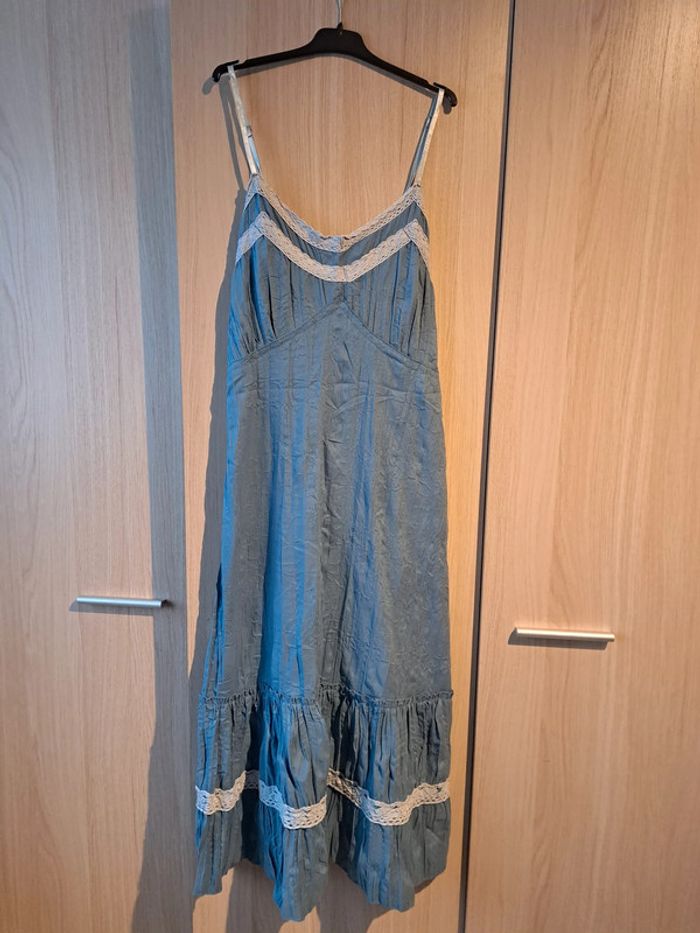 Longue robe bleue (M)