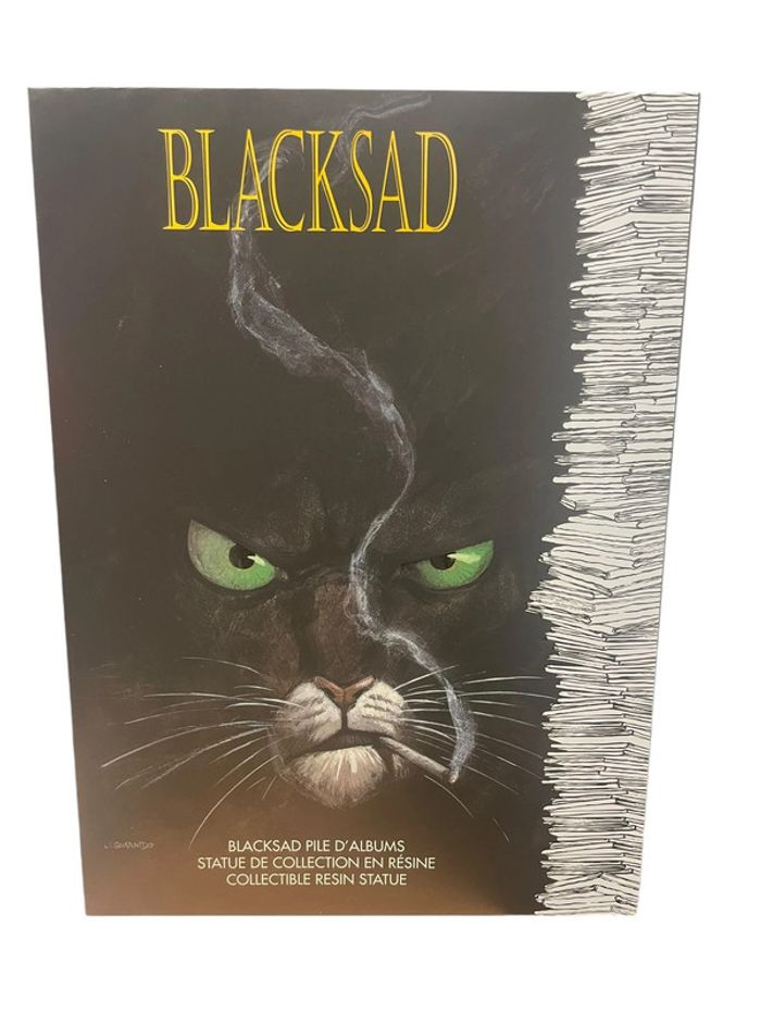 Figurine statue de collection en résine Collectoys Blacksad pile d’albums Plastoy neuf