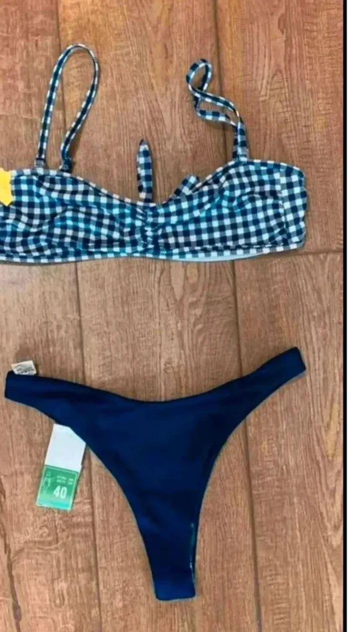 👙 Bikini 2 pièces - Haut vichy & Bas bleu marine (Neuf avec étiquette) - photo numéro 2
