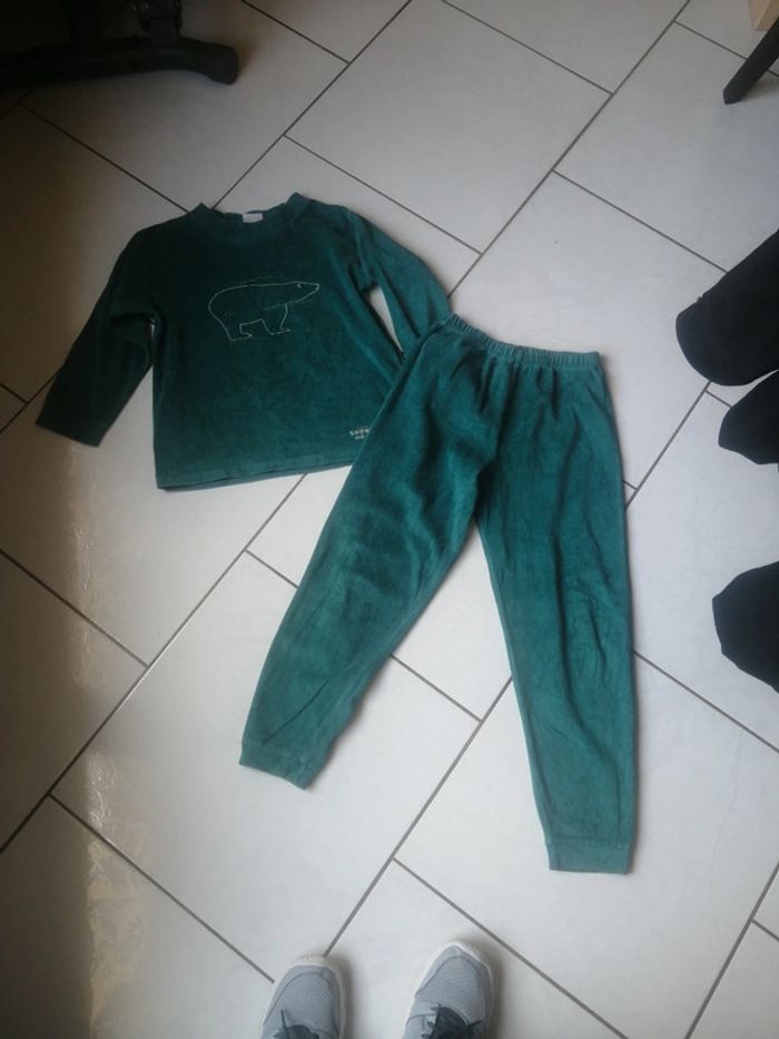 Pyjama velours 8A