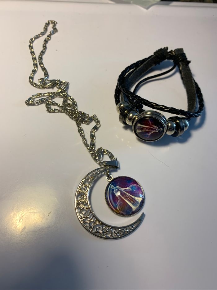 Collier et bracelet vierge