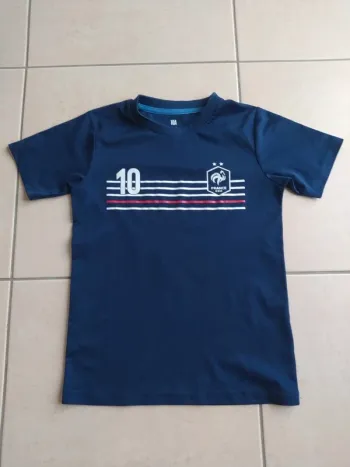 Maillot de foot équipe de France taille 10 ans Mbappe
