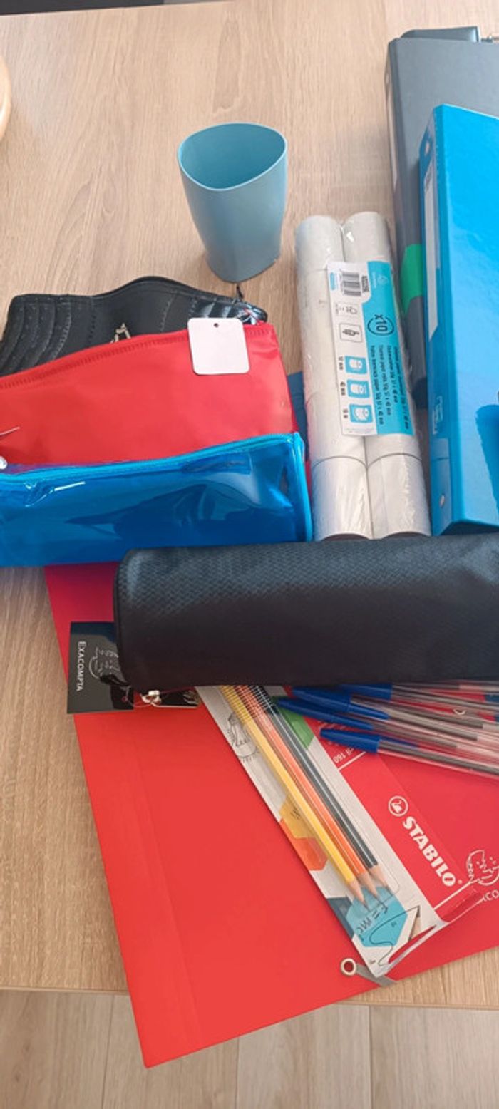 Fournitures scolaires - photo numéro 4