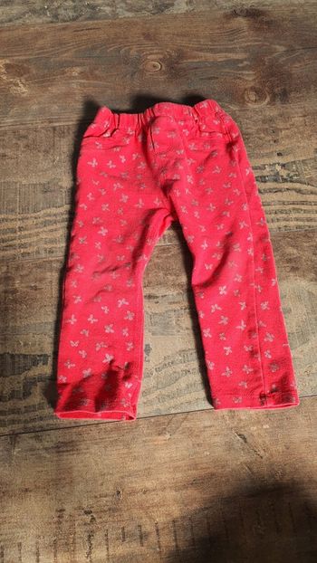 Pantalon in extenso 18 mois en très bon état