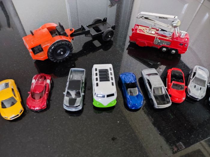 Lot 11 voitures métal - photo numéro 2