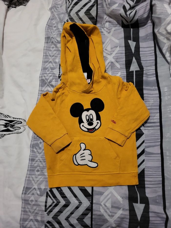 Pull à capuche