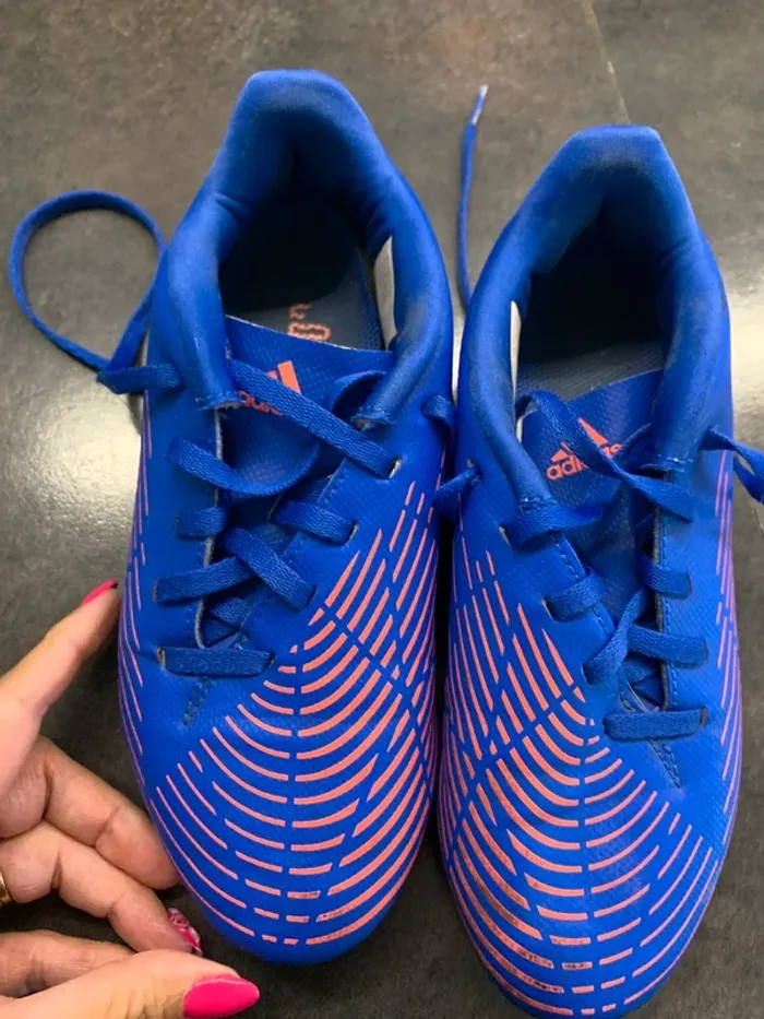Basket crampons de foot adidas predator taille 34 - photo numéro 2