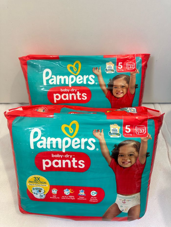 Lot de 2 paquets de couches culottes Pampers T5