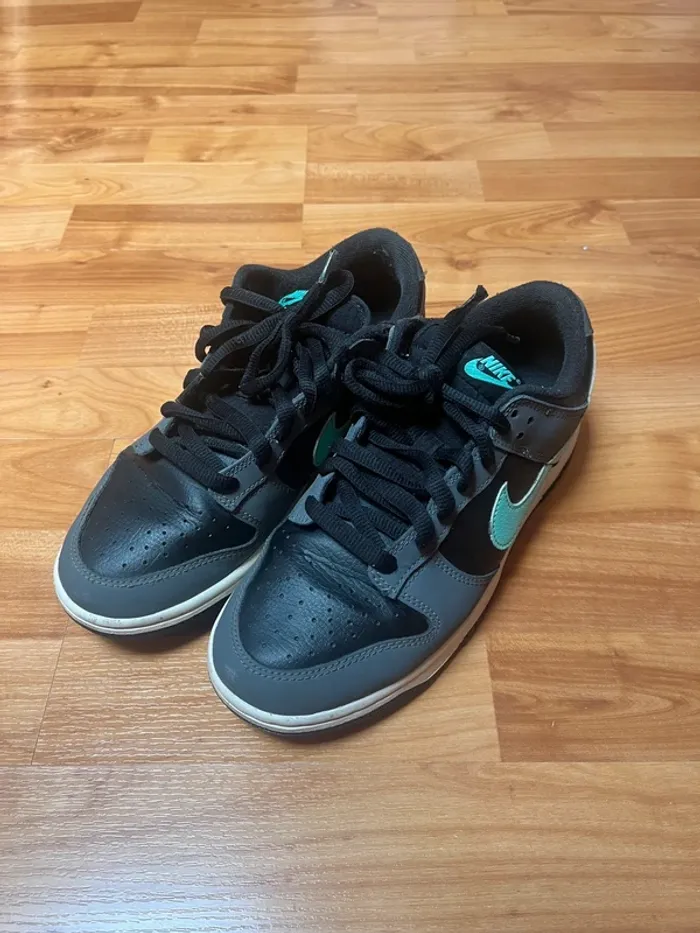 Nike Dunk basse rétro coloris vert vif - photo numéro 4