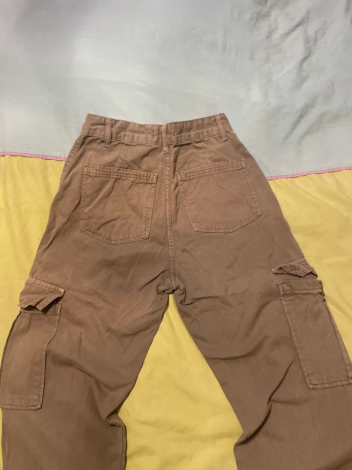 Cargo kaki très bon état - photo numéro 3