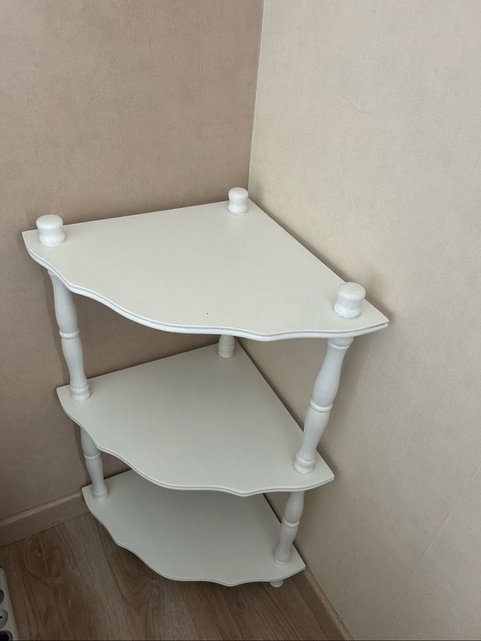 Étagère d’angle blanche 3 niveaux – pieds tournés, style classique - photo numéro 3