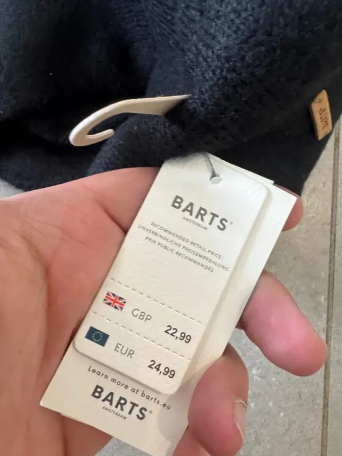 Bandeau noir Barts, neuf, valeur 25€ - photo numéro 5