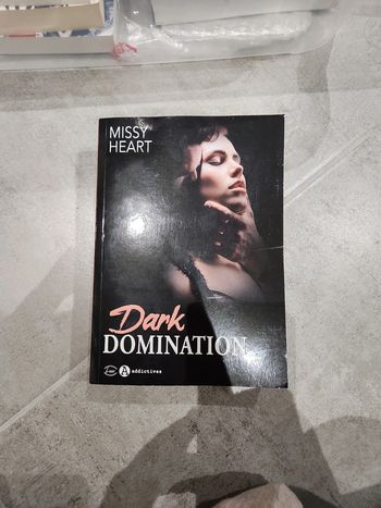 Livre : Dark domination