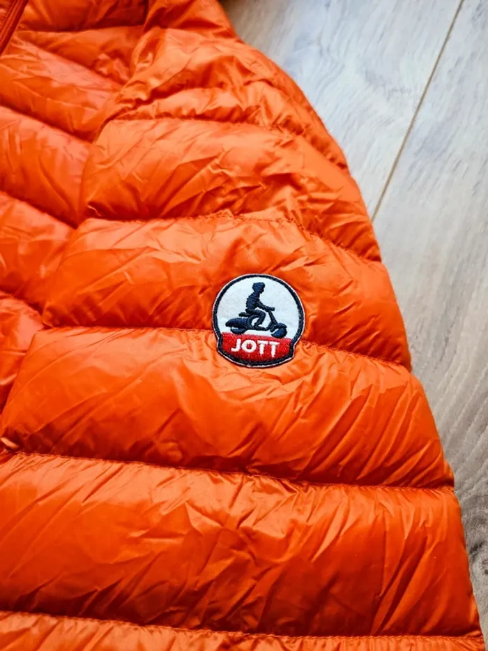 Doudoune Jott Nico rouge feu S homme avec capuche neuve - photo numéro 2