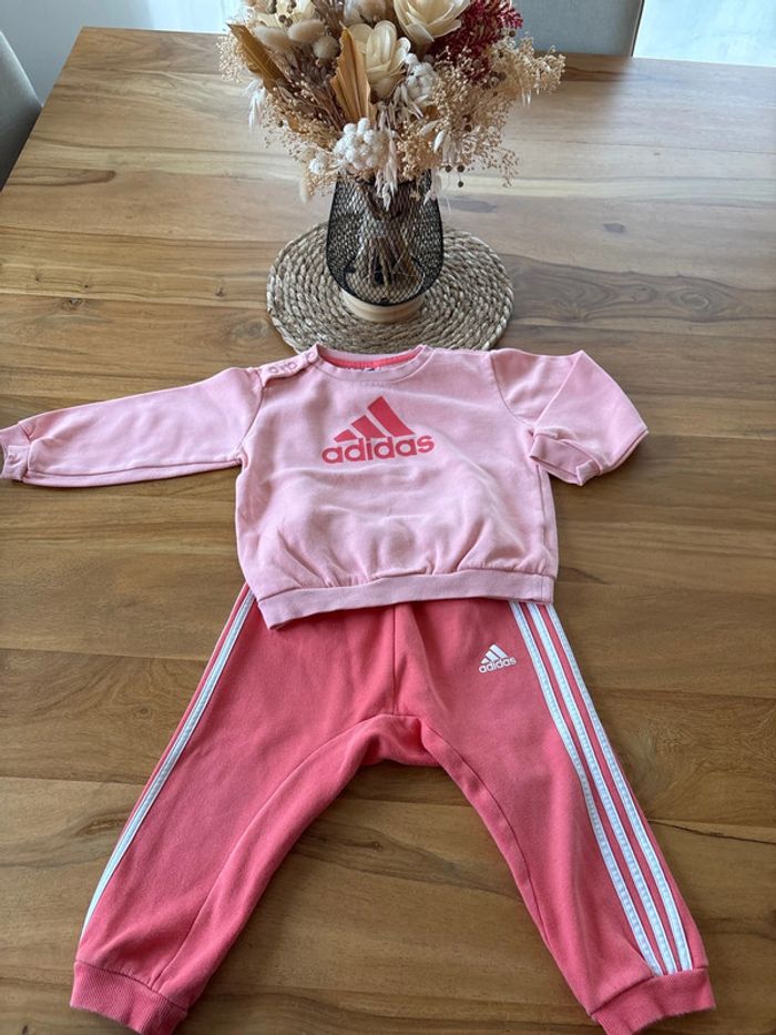 Ensemble Adidas 12-18 mois - photo numéro 2
