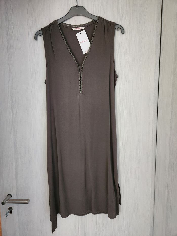 Robe kaki neuve Camaïeu  t.38 - photo numéro 8