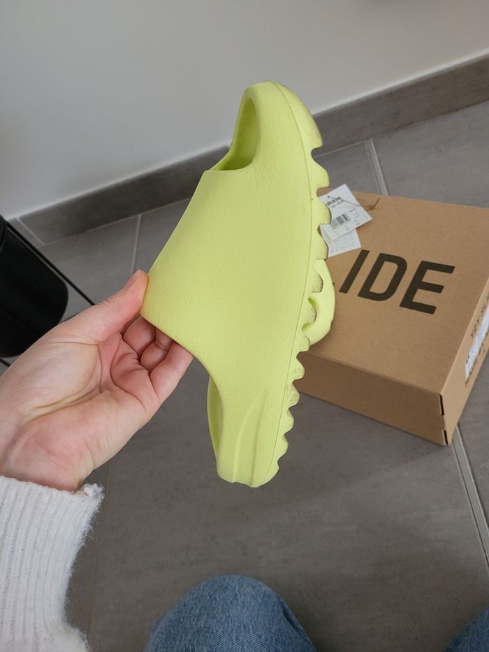 Yeezy slide femme - photo numéro 3