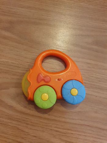 hochet voiture chicco musical