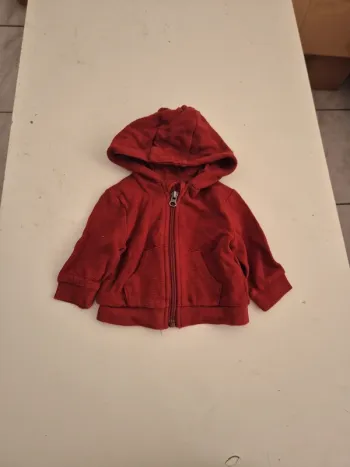 Gilet à capuche 3 mois