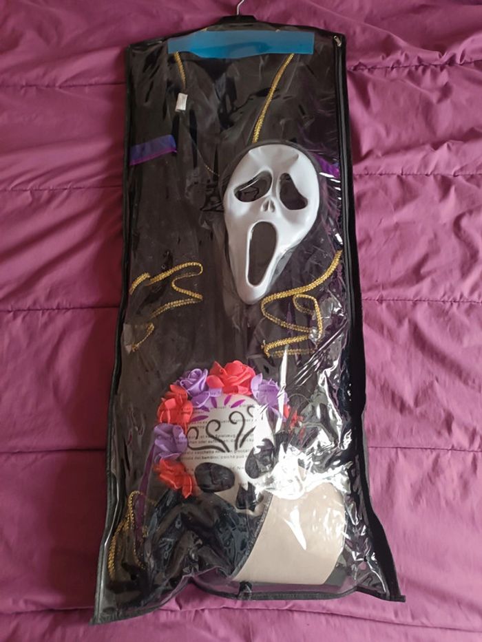 Déguisement taille M+ masque - photo numéro 4
