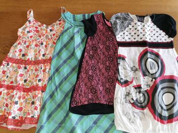 Lot de 4 robes d'été en 8 ans , très bon état
