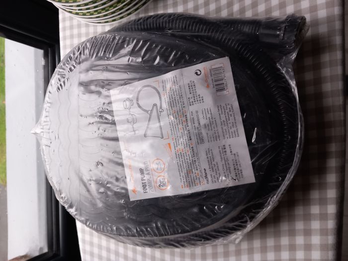 Pompe à pied (camping, matelas ...) Quechua neuve