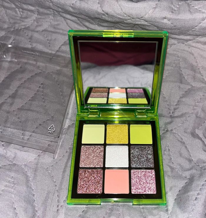 Palette Neon Huda Beauty - photo numéro 2