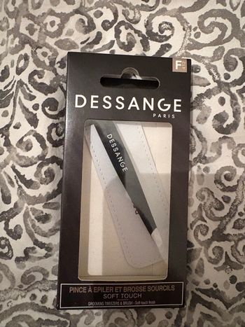 Pince à épiler Dessange neuve sous emballage