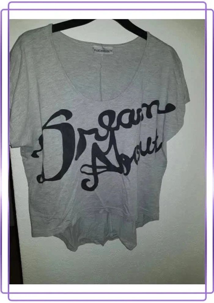 T-shirt asymétrique en très bon état