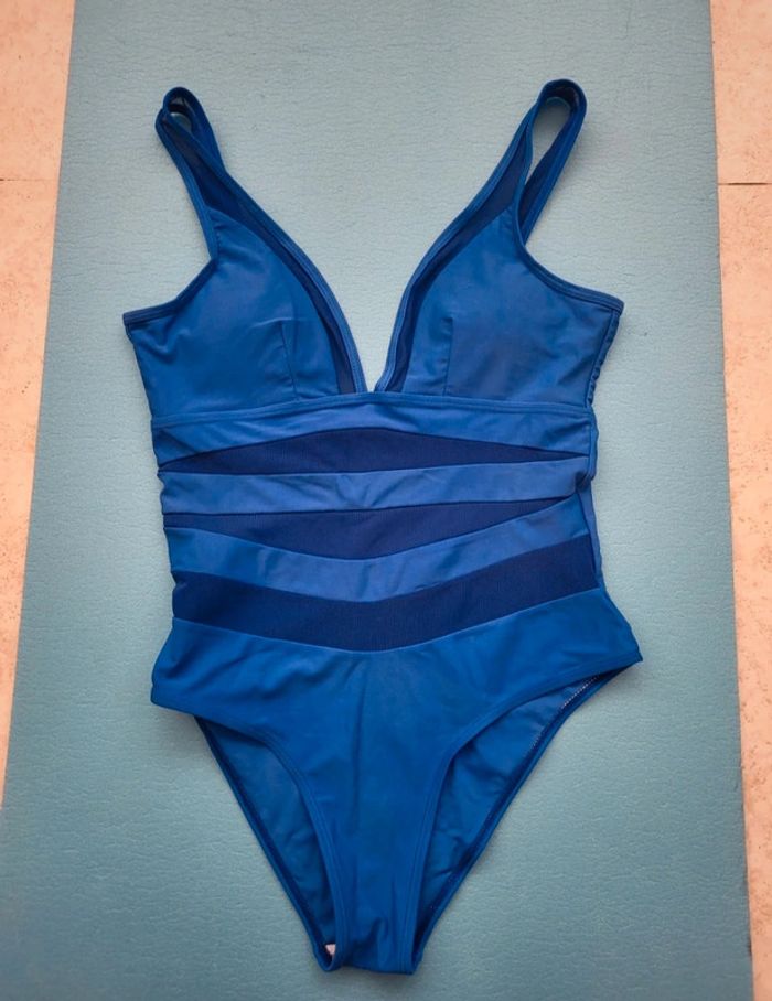 Maillot bleu électrique