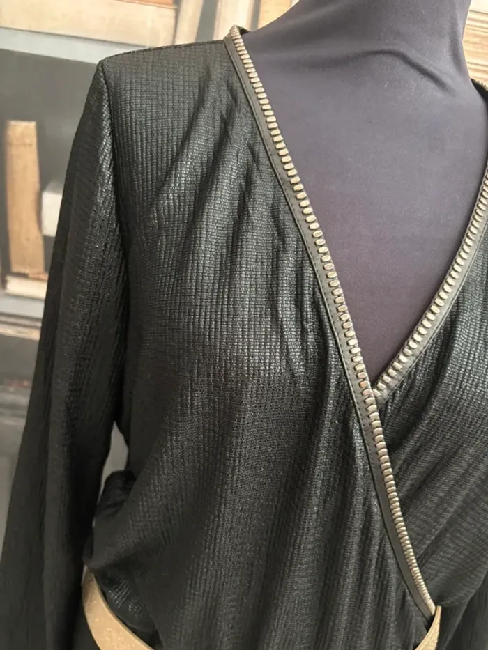 Robe noir scintillante - photo numéro 2