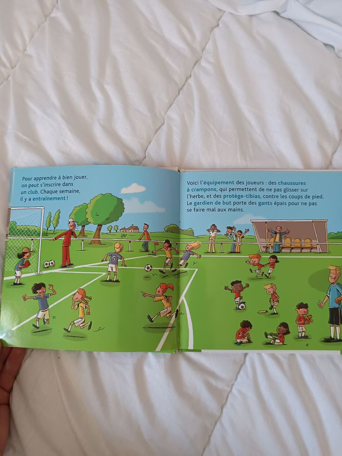 Livre Le Football - photo numéro 3