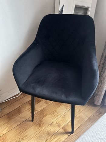 4 chaise à 70 euro