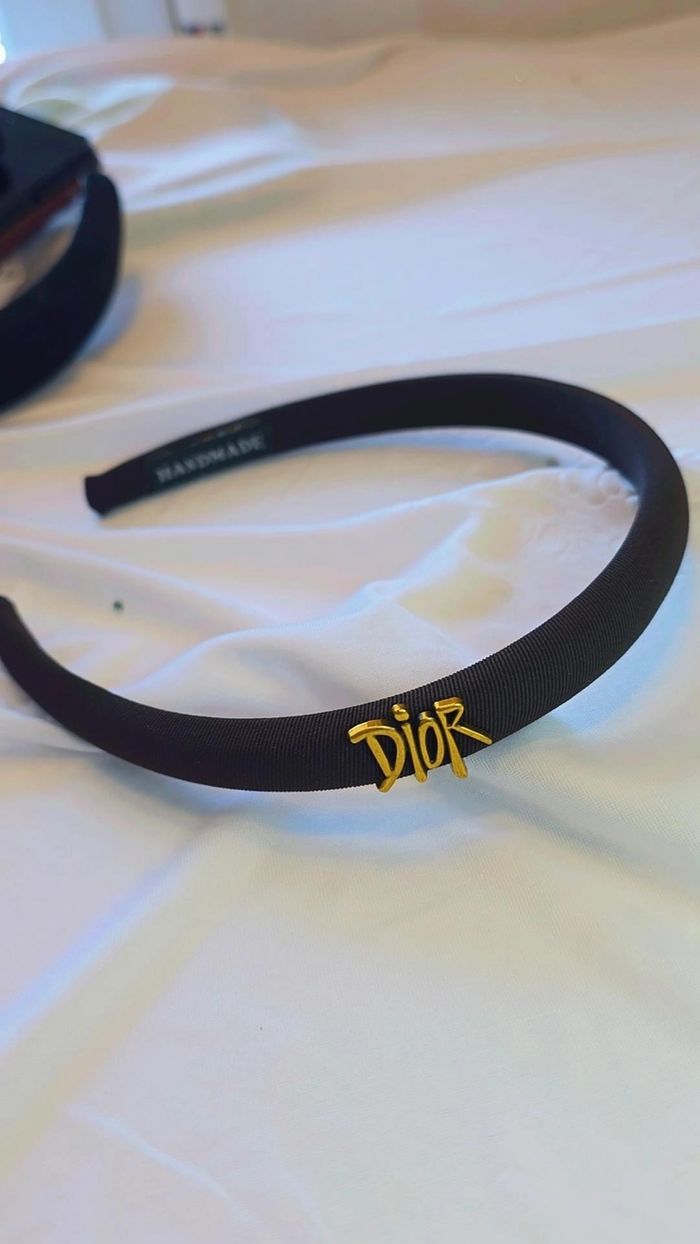 Élégant serre-tête minimaliste et luxueux - photo numéro 3